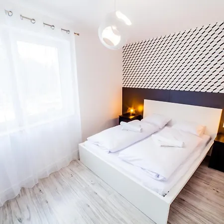 Konopnickiej, Sun & Snow Карпач