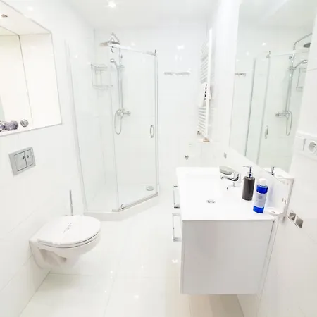 Konopnickiej, Sun & Snow Карпач